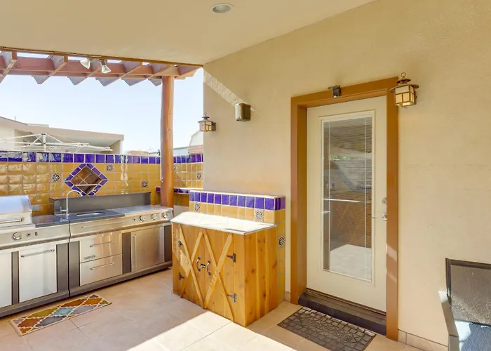 Apartment Mtn-view Casita W/ Rooftop Deck & Patio In Yuma! Yuma